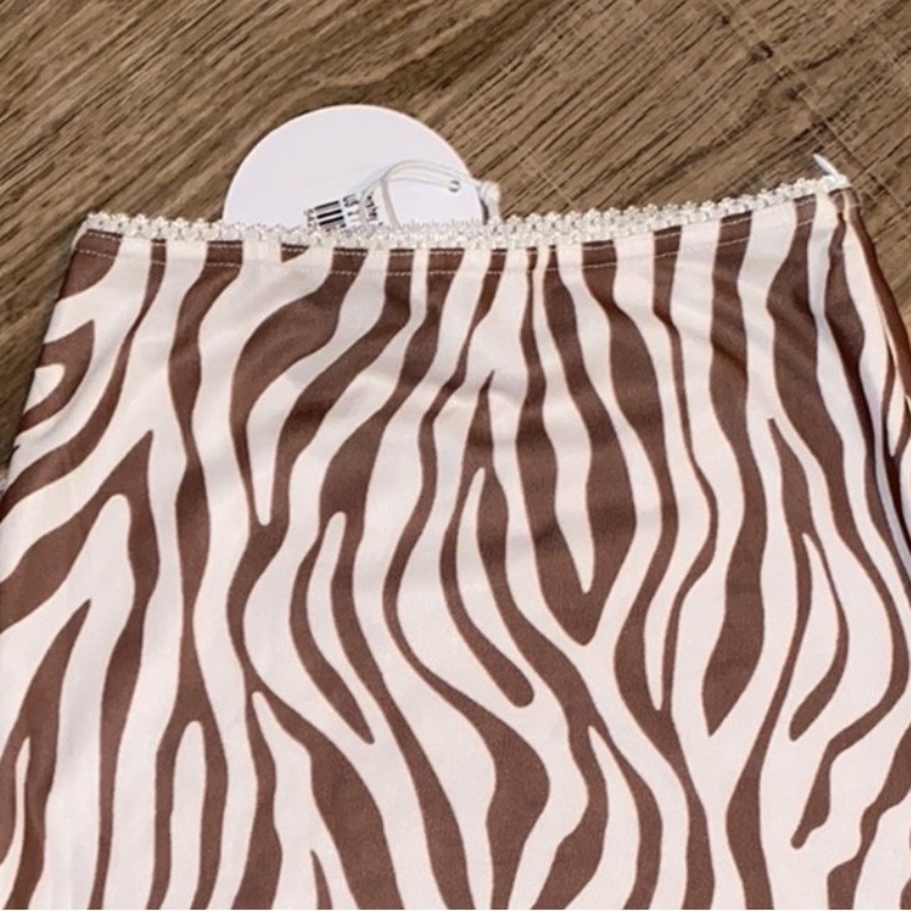 PRINCESS POLLY SKIRTS - Picture 3 of 3